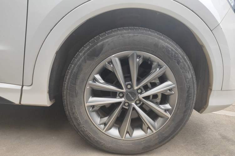 Used JETOUR X70 2020 1.5T Manual Comfort Edition 7-Seater Right Front Wheel Hub