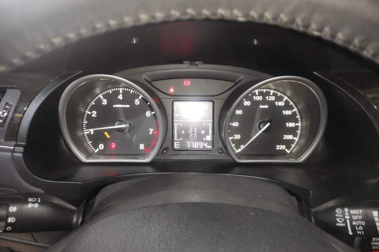 Used Zotye T600 2015 2.0T DCT Prestige Edition Instrument Cluster