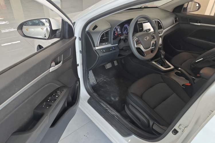 Used Hyundai Elantra (6th Generation / Lingdong) 2016 1.6L Automatic ZhiXuan – Elite Version
