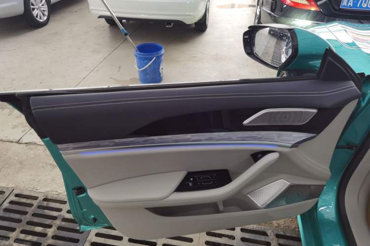 Used NETA S 2022 Extended-Range Version 1160 km Range Rear-Wheel Drive Mid-Grade
