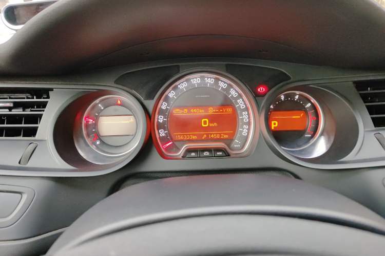 Used Citroen C5 2011 2.3L Automatic Zunyu Version
