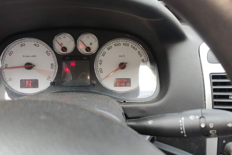 Used Peugeot 307 2012 Hatchback 1.6L Automatic Comfort Edition
