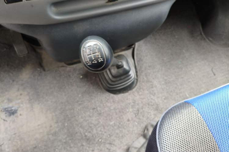 Used Ford Classic Transit 2015 2.8T Diesel Multi-Function Vehicle Short Wheelbase 6-Seater Mid-Roof Edition JX493ZLQ4
