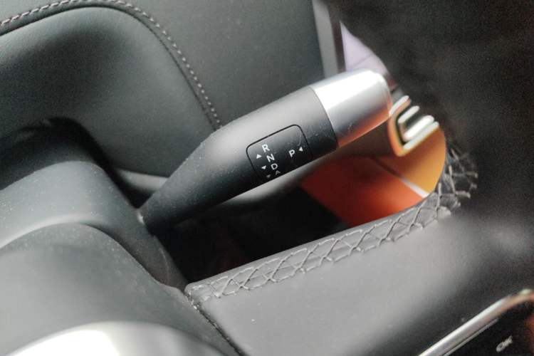 Used Li Auto L8 2023 Pro Model
