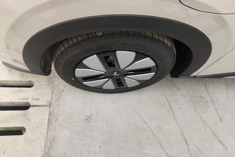 Used Wuling Bingo S 2025 Model 325km Deluxe Edition

