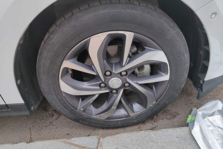 Used Buick Velite 6 2022 Plug-in Hybrid Connected Smart Model Right Front Wheel Hub