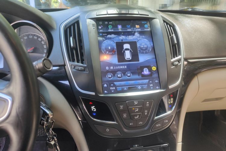 Used Buick Regal 2014 2.0L Leading Fashion Edition Audio And AC Panel