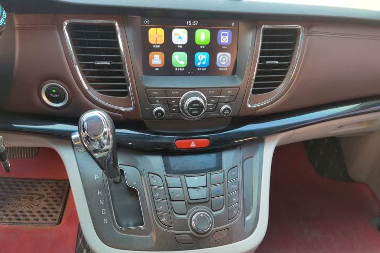 Used JAC Group Refine M5 2017 2.0T Gasoline Dual-Clutch Business Edition