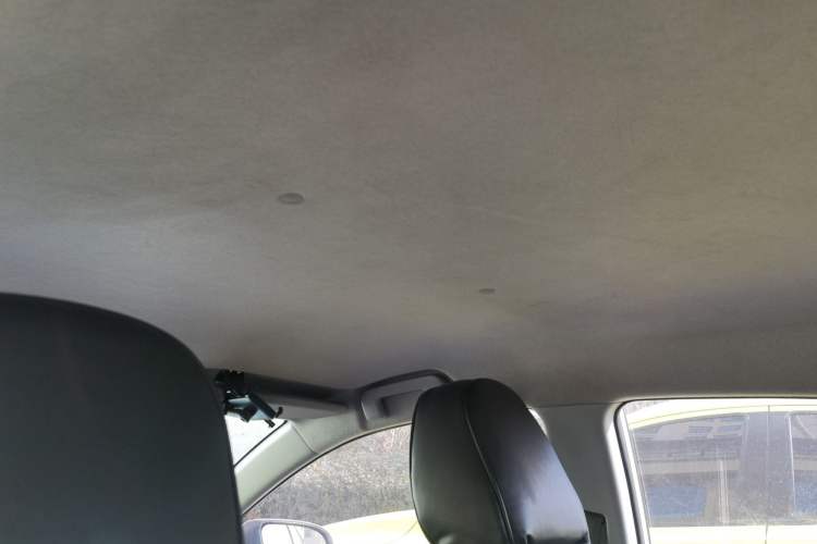 Used Toyota YARiS L Zhi Xuan 2015 1.5E Automatic Charm Edition
