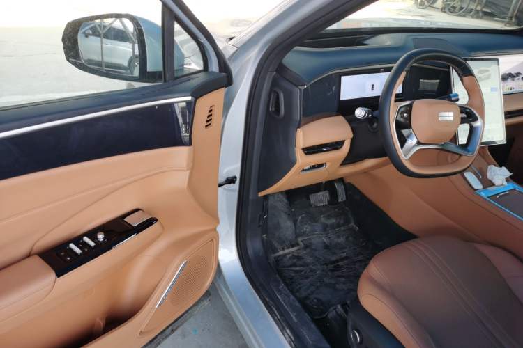 Used Geely Galaxy L7 2025 EM-i 115km Exploration+ Edition