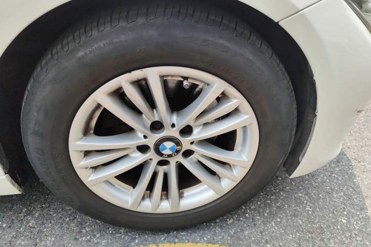 Used BMW 3 Series 2015 320Li Fashion Model