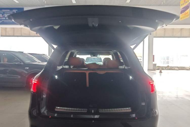 Used Hima AITO M8 2025 Model Pure Electric Max+ Five-Seat Long-Range Version Trunk