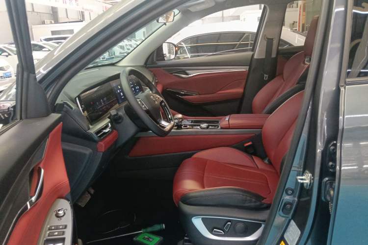 Used CHANGAN CS75 PLUS 2022 1.5T Automatic Luxury Model
