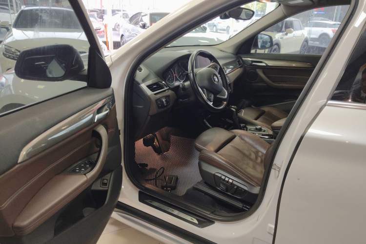 Used BMW X1 2018 sDrive18Li Luxury Model