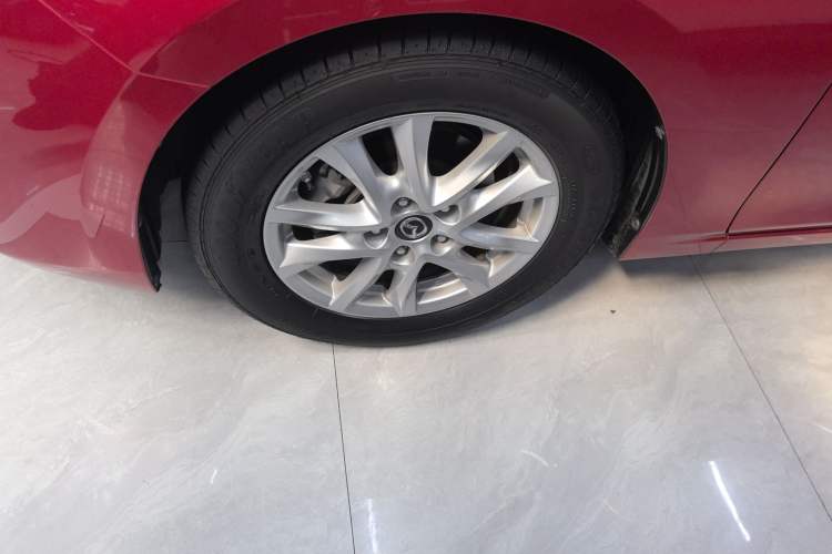 Used Mazda 3 Axela 2019 Cloud-Controlled Sedan 1.5L Automatic Luxury Model China VI Standard