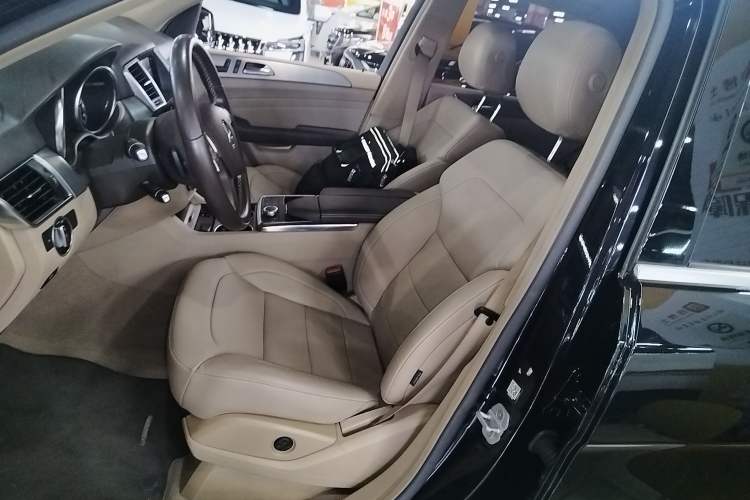 Used Mercedes-Benz M-Class 2014 ML 320 4MATIC
