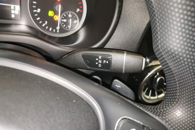 Used Mercedes-Benz Vito 2021 2.0T Elite Version 7 Seats
