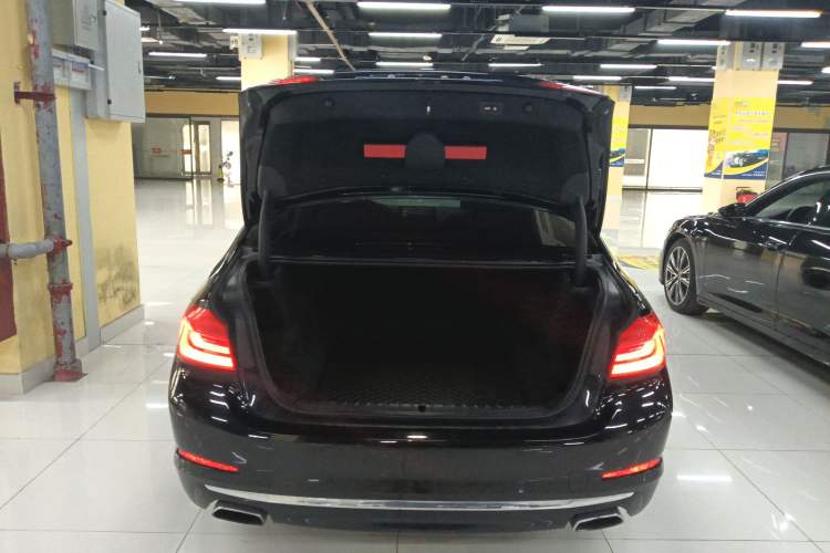 Used BMW 5 Series 2020 530Li Luxury Edition Premium Package Trunk