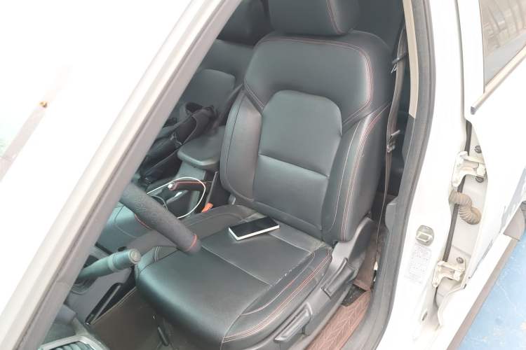 Used SAIC MAXUS T60 2017 2.0T Gasoline Automatic 4x4 High-Ride Elite Standard Cabin
