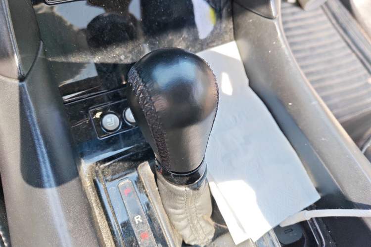 Used Acura ZDX 2012 3.7 Standard Edition Gear Lever