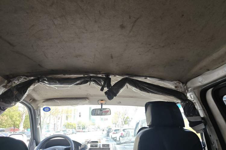 Used Foton Scenic G5 2022 2.0T Diesel Commercial Version Standard Window 5/6 Seats 4F20TC3 Headliner