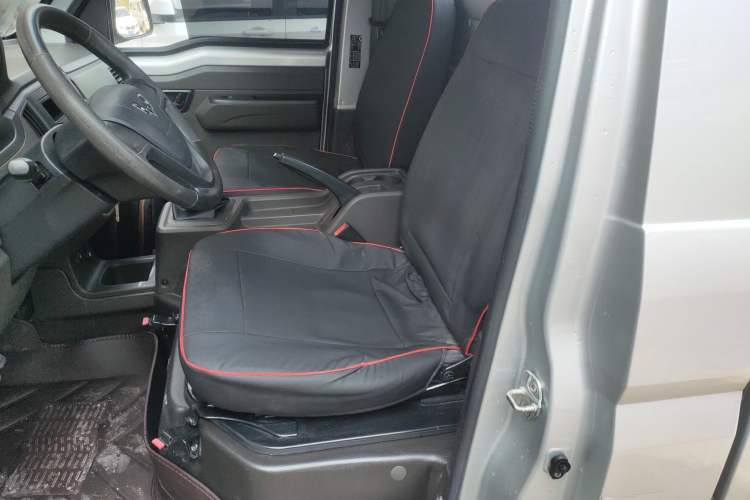 Used Wuling Rongguang New Truck 2023 1.5L Single-Row Base Version LAR Left Rear Seat