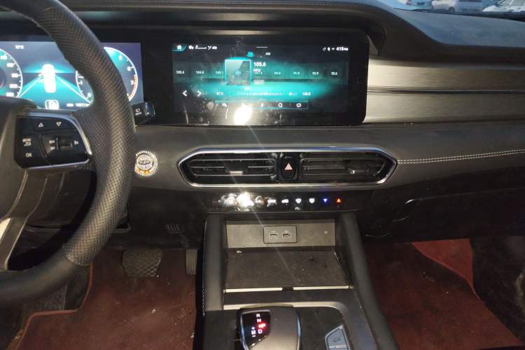 Used JETOUR X90 PLUS 2023 1.6TD DCT Flat-Platform + 5 Seats
