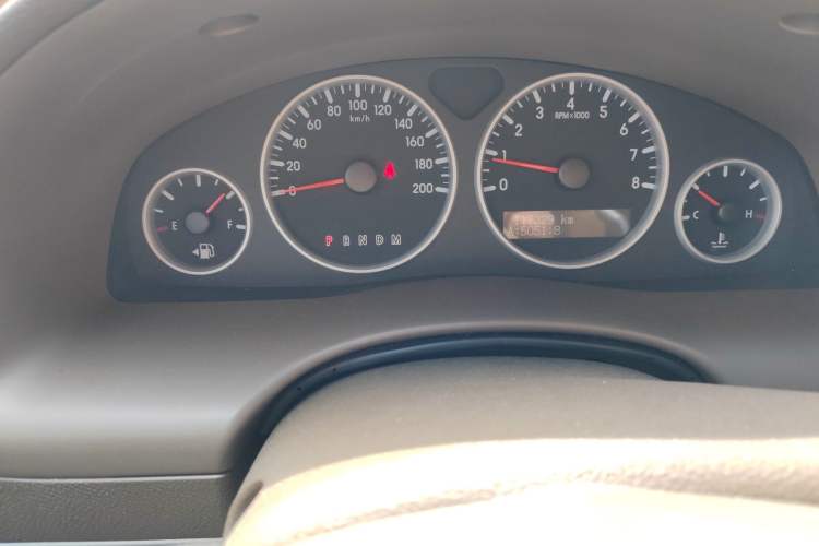 Used Buick GL8 2013 2.4L Classic Edition Odometer Close Up