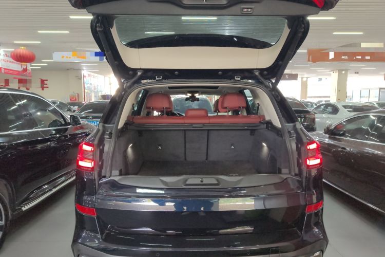 Used BMW X5 2022 Restyled xDrive 30Li Luxury Version M Sport Package