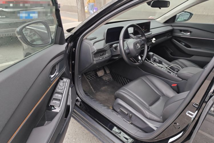 Used Honda Accord 2025 260TURBO Luxury Edition Driver Seat