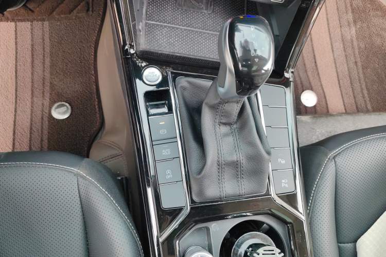 Used Volkswagen Passat 2025 Outstanding Model 380TSI Dragon Glory Edition