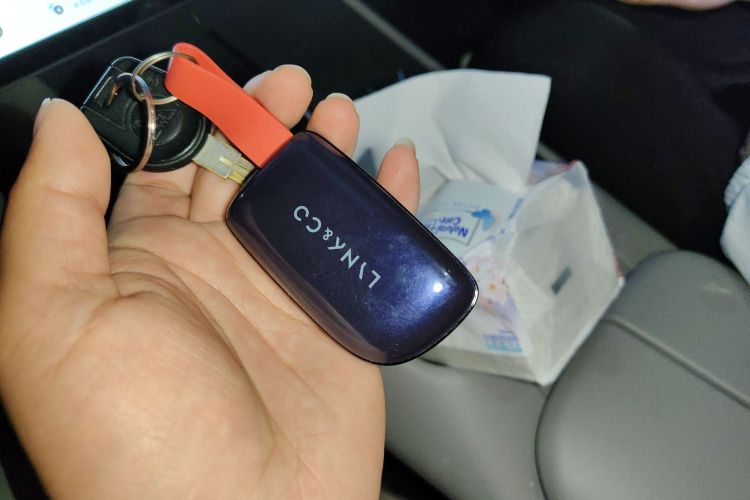 Used Lynk & Co Z10 2025 95 kWh 766 km Range Rear-Wheel Drive Max Vehicle Key