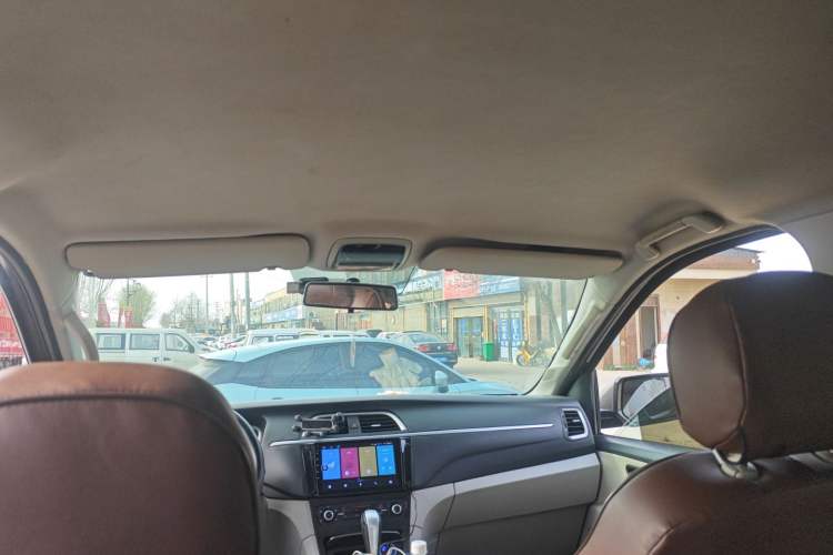 Used Huasong 7 2015 2.0T Automatic Comfort Model
