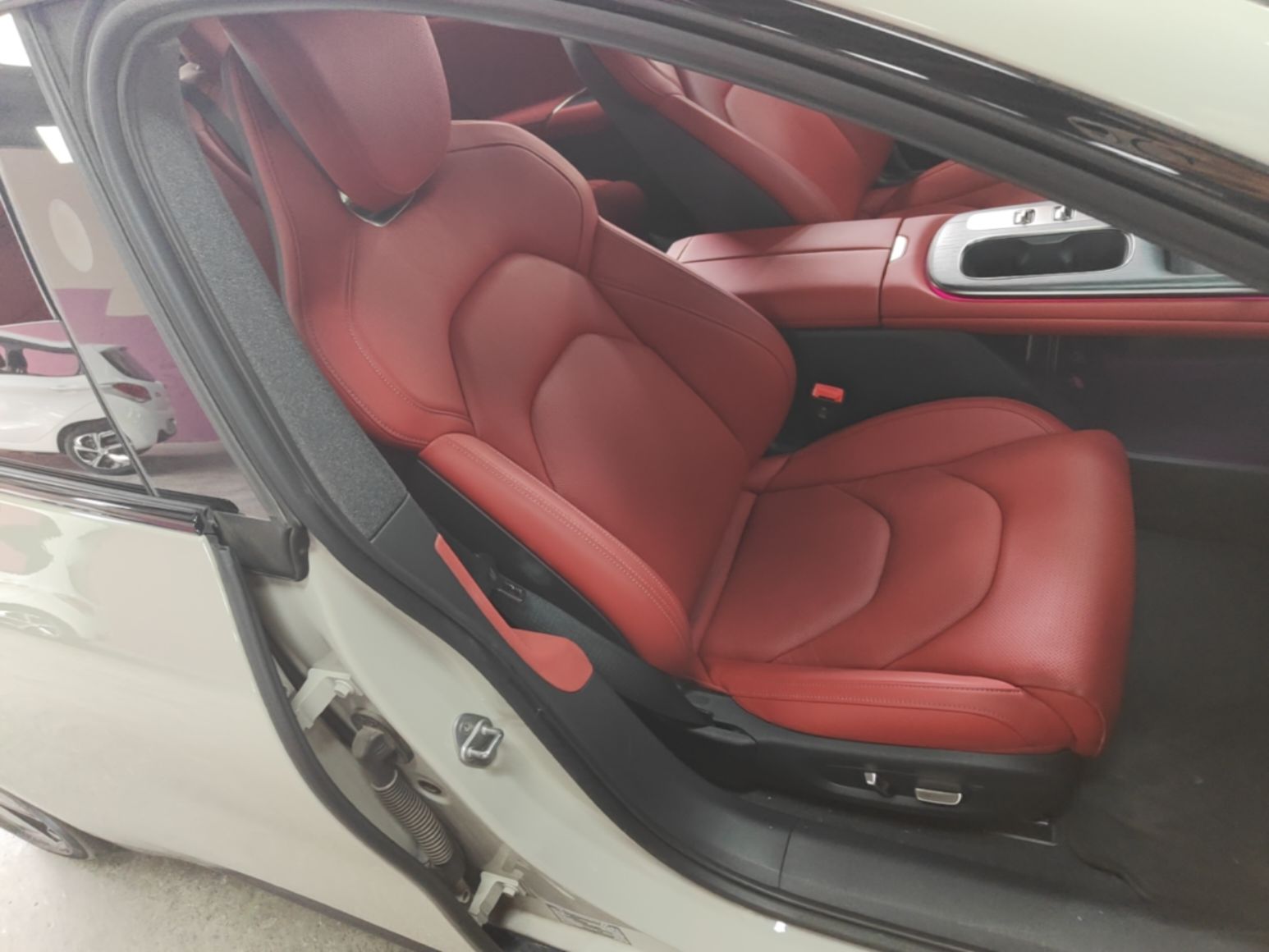 Xiaomi Auto SU7 2024 Rear-Drive Long-Range Intelligent Driving Version — снимка 19