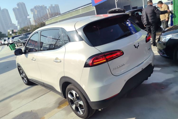 Used Wuling Bingo PLUS 2024 330 km Range Five-Seater Version
