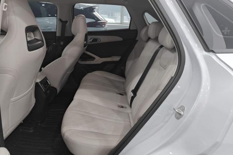 Used BYD Yuan UP 2025 Intelligent Driving Version 401 km Leading Edition Left Rear Seat