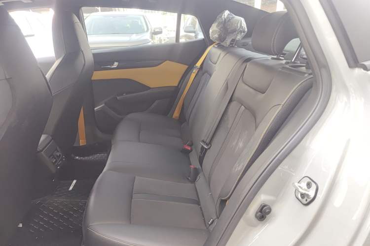 Used Dongfeng Aeolus Yixuan 2023 Mach Edition 1.5T Automatic Dream-Chasing Rider Version