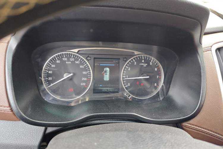 Used SWM X7 2016 1.5T Manual Prestige Version 7 Seats
