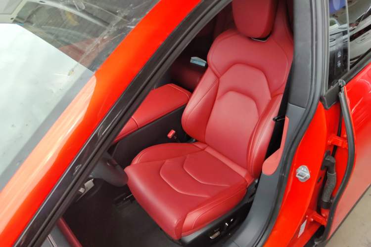 Used Xiaomi Auto SU7 2024 Four-Wheel Drive Ultra-Long Range Advanced Intelligent Driving Max Edition