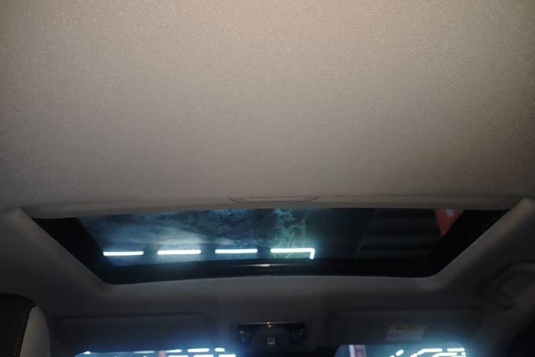 Used CHANGAN UNI-Z New Energy 2024 Blue Whale Smart Electric iDD 125km Leading Model
