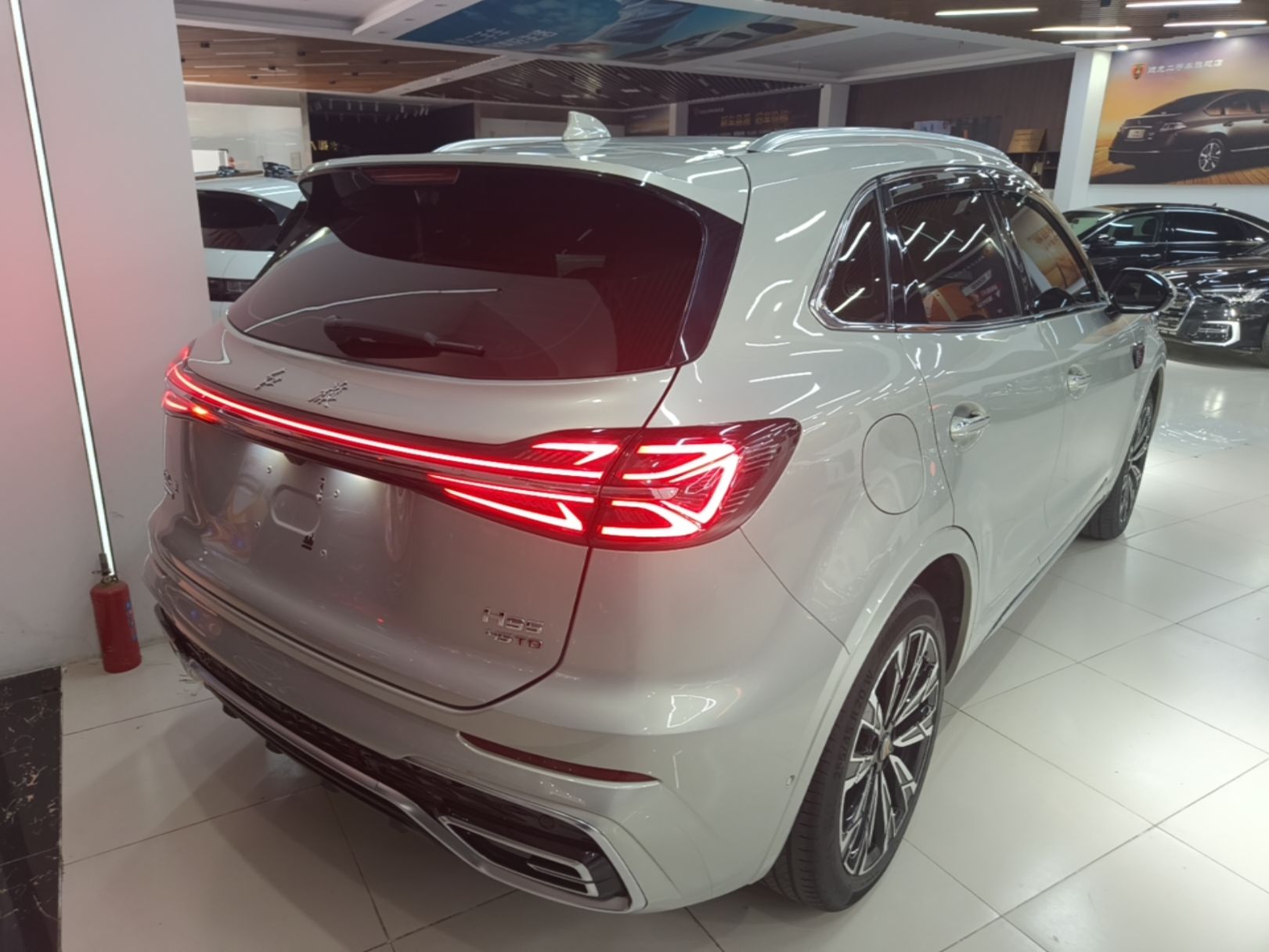 Hongqi HS5 2023 2.0T Four-Wheel Drive Flagship Pro Edition - Chinese Trim Ling — снимка 6