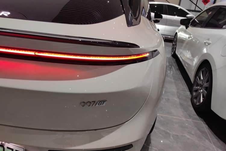 Used Zeekr 007GT 2025 Rear-Drive Intelligent Driving Version 75 kWh
