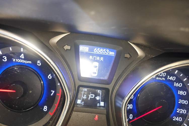 Used Hyundai Elantra (5th Generation / Langdong) 2016 1.6L Automatic Prestige Model