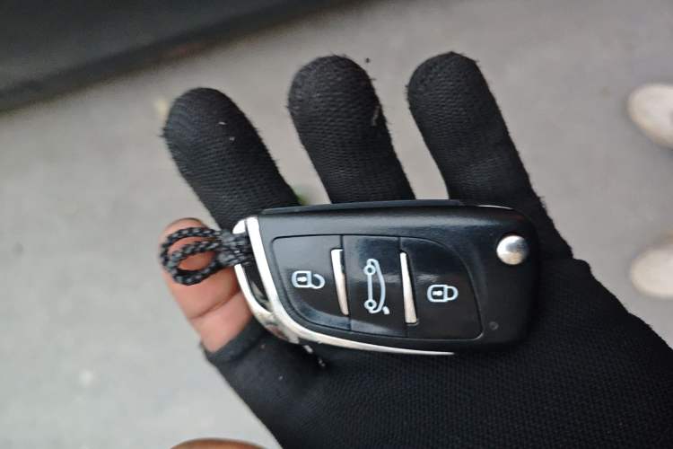 Used Buick GT 2013 GT 1.6L Manual Entry-Level Model Vehicle Key