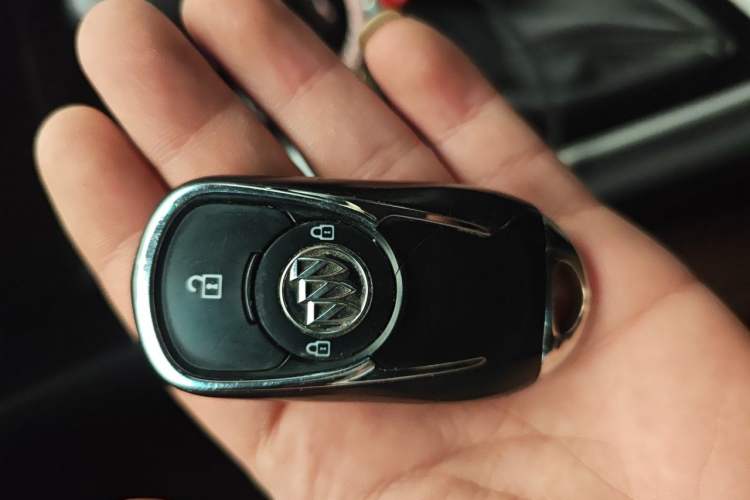 Used Buick GL6 2019 18T 6-Seater Connected Luxury Version China VI Standard
