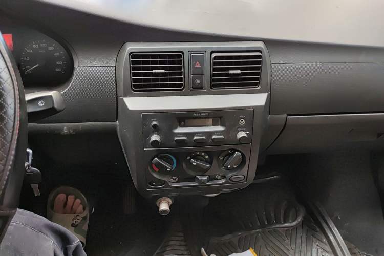 Used Wuling Rongguang 2012 1.5L Extended Basic Version
