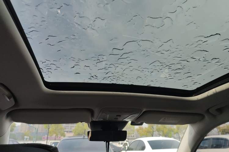 Used Hongqi HS5 2022 2.0T Smart Connect Flagship All-Wheel-Drive Version
