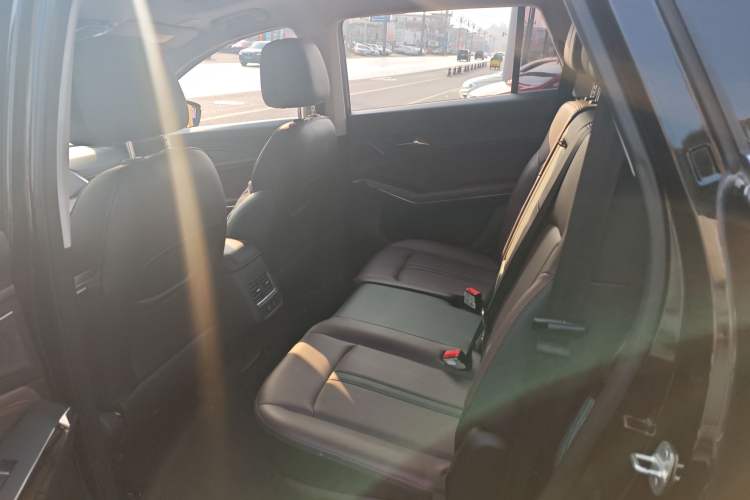 Used SOL X8 PLUS 2023 1.5 TGDI DCT ZhiShang Edition 7-Seater