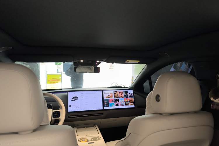 Used Li Auto i6 2025 Model Four-Wheel-Drive Standard Type