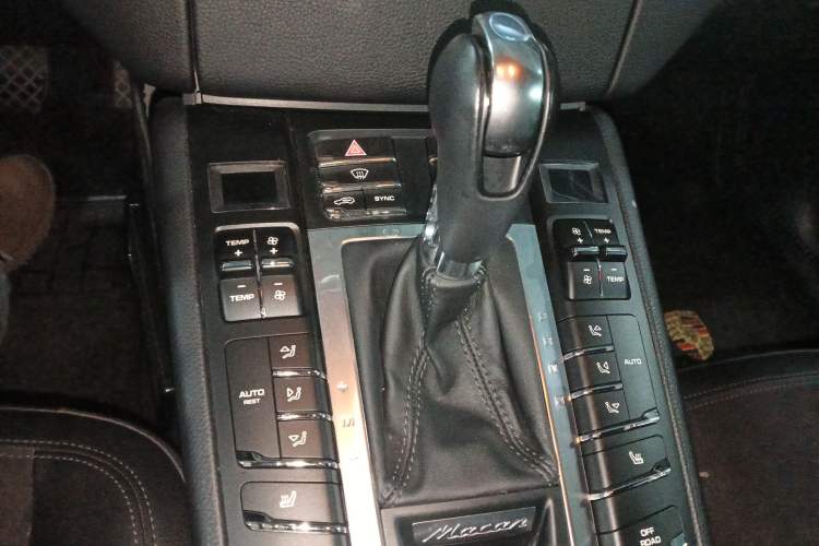 Used Porsche Macan 2014 Macan 2.0T Gear Lever
